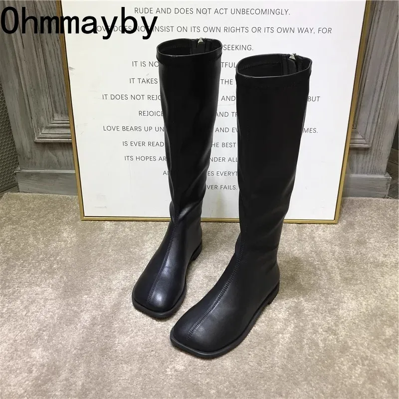 Street Fashion Rome - 女性用ニーハイブーツ,スクエアトゥシューズ,ロングブーツ,モダンフラット,ストレッチ,ストリートスタイル,エレガントなファッション
